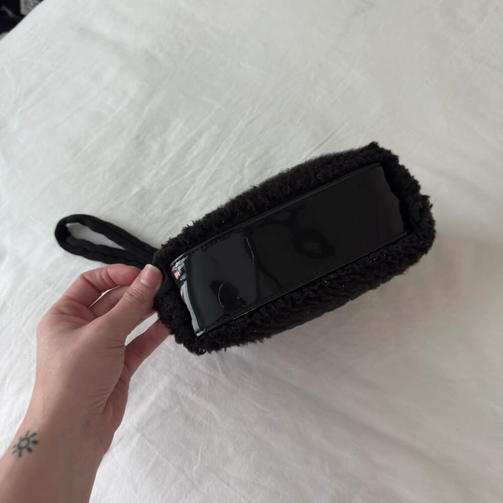 VS Pink Sherpa Cosmetic Wristlet - Picture 6 of 10